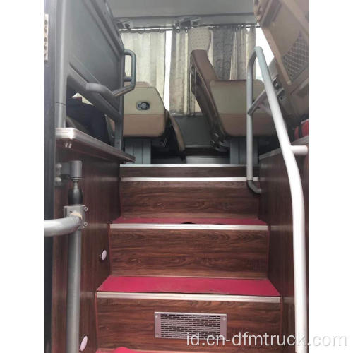 Bus Bus Yutong Bekas Ber-AC Dijual